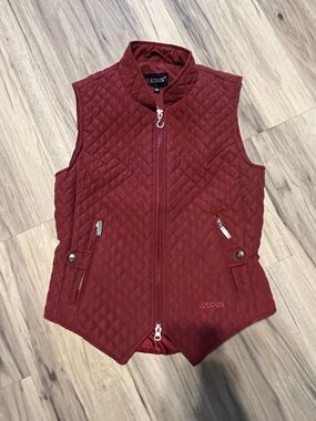 EOUS Quilted Burgundy Sleeveless Equestrian Vest